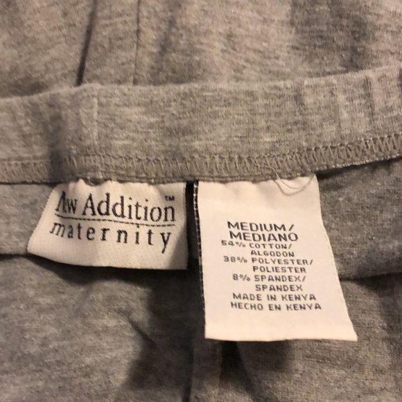 Maternity Exercise/lounge outfit.  Size is M/L - Picture 3 of 3